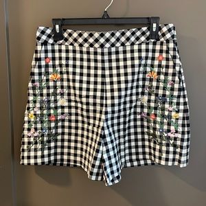 Embroidered gingham shorts